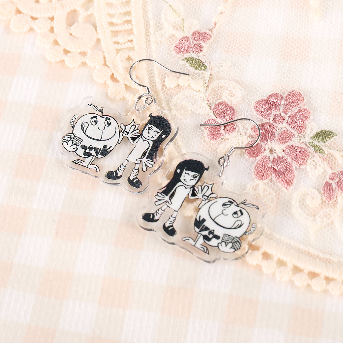 apple cinnamon crunch earrings